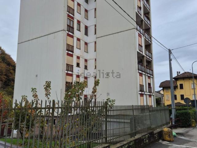 Appartamento in vendita di 80 m² in Via Cremosina, 22