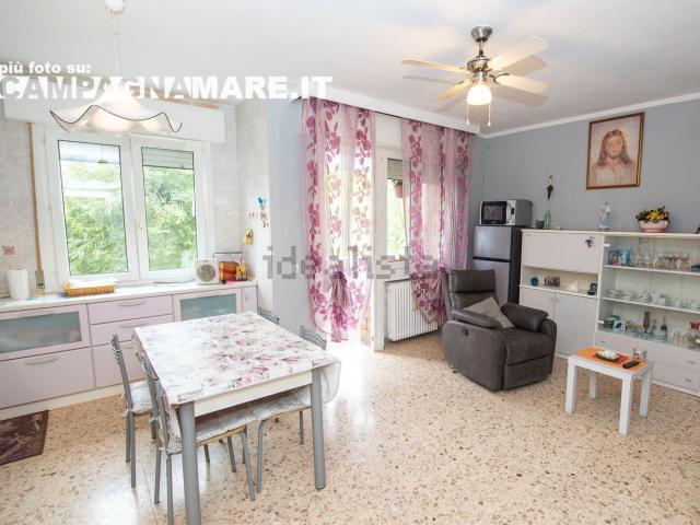 Appartamento in vendita di 80 m² in Via Cristoforo Colombo, 12
