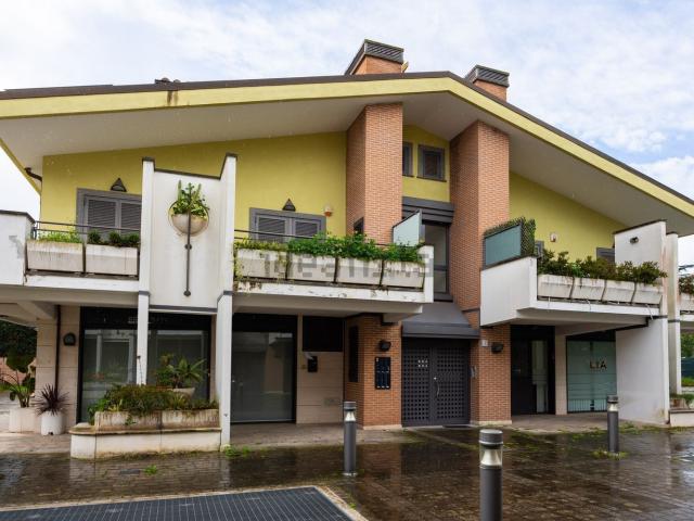 Appartamento in vendita di 80 m² in Via Demostene