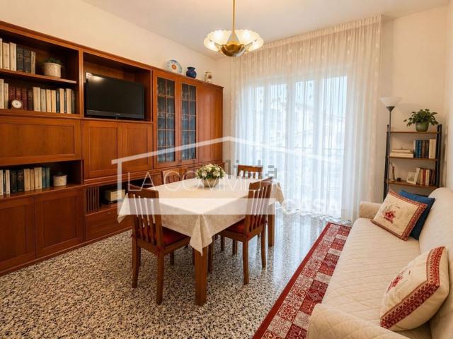 Appartamento in vendita di 80 m² in Via degli Alpini