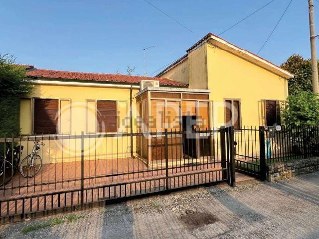 Appartamento in vendita di 80 m² in Via degli Arditi, 102