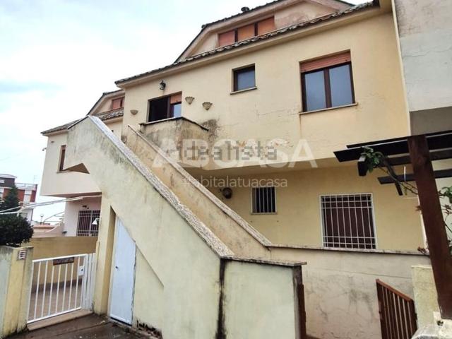 Appartamento in vendita di 80 m² in Via dei Cavalli Marini