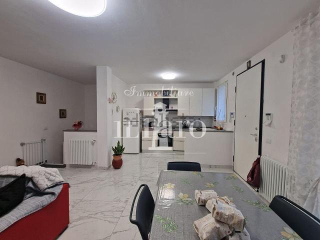 Appartamento in vendita di 80 m² in Via dei Pioppi