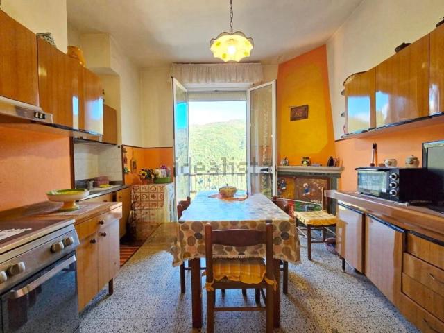 Appartamento in vendita di 80 m² in Via del Castello