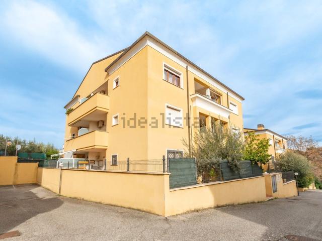 Appartamento in vendita di 80 m² in Via del Fosso dell&apos Osa, 462