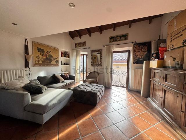 Appartamento in vendita di 80 m² in Via del Popolo, 3