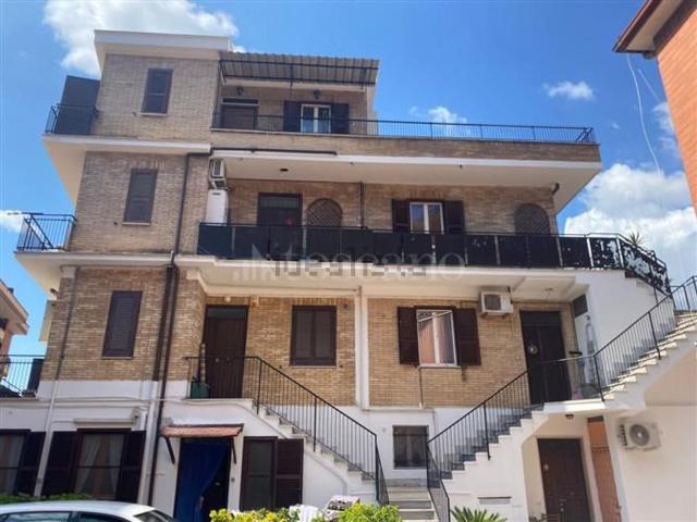 Appartamento in vendita di 80 m² in Via del Risaro