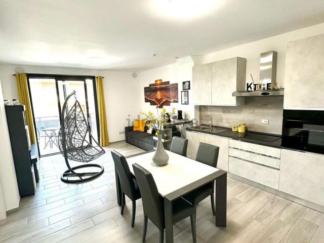 Appartamento in vendita di 80 m² in Via della Scafa