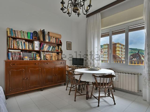 Appartamento in vendita di 80 m² in Via della Stazione, 50