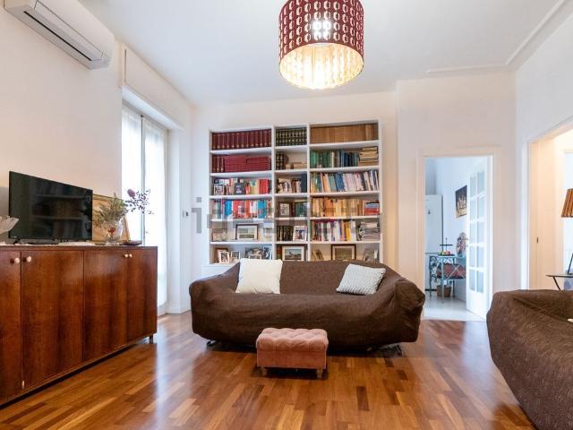 Appartamento in vendita di 80 m² in Via delle Cinque Giornate, 27