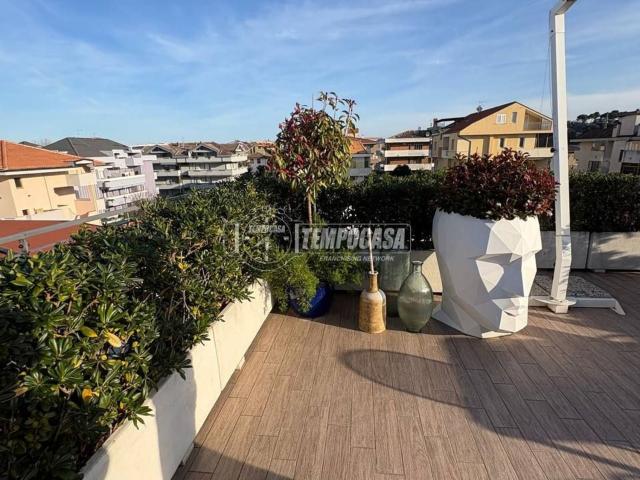 Appartamento in vendita di 80 m² in Via delle Napee, 9