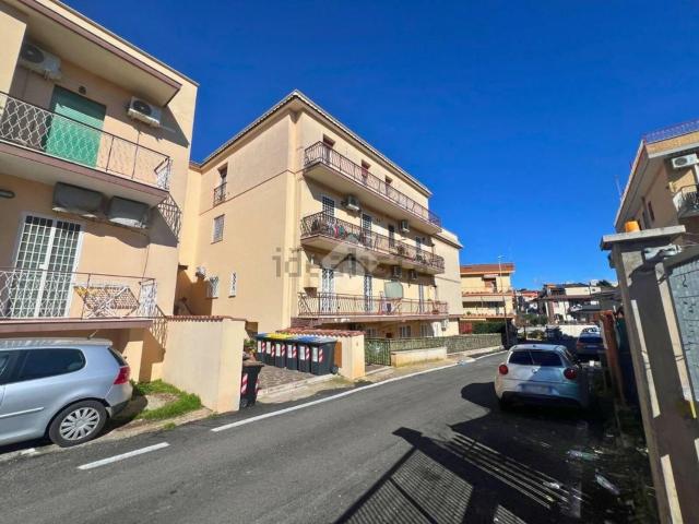 Appartamento in vendita di 80 m² in Via di Vermicino, 60