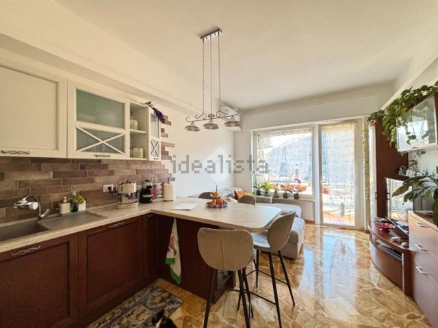 Appartamento in vendita di 80 m² in Via di Pino, 29