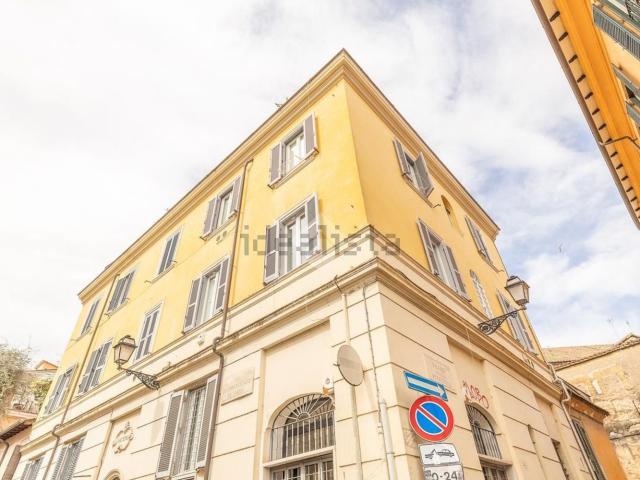 Appartamento in vendita di 80 m² in Via di San Francesco di Sales, 70