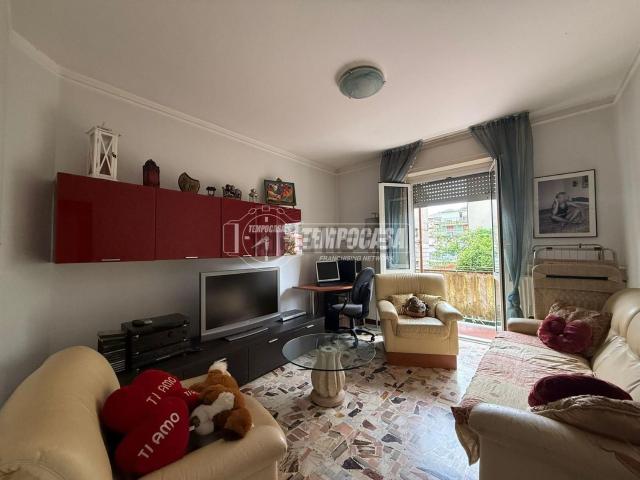 Appartamento in vendita di 80 m² in Via Divisione Coduri