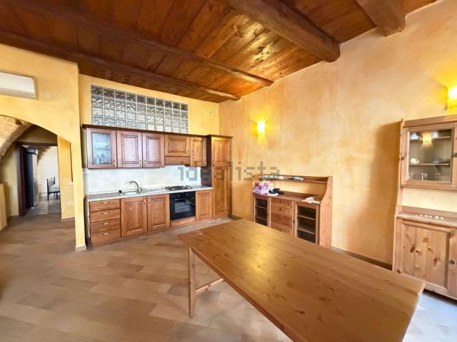 Appartamento in vendita di 80 m² in Via Don Deroma, 5