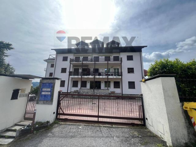Appartamento in vendita di 80 m² in Via Don Ernesto Tentori, 1