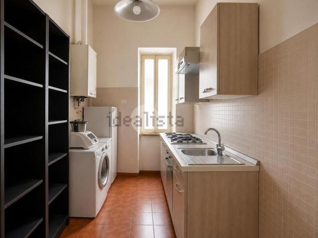 Appartamento in vendita di 80 m² in Via Edoardo Bertolotti, 1