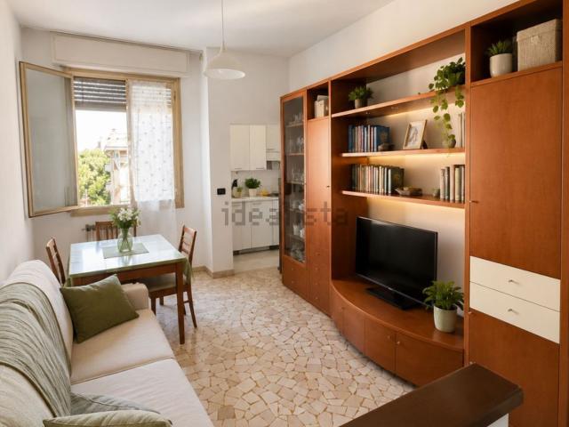 Appartamento in vendita di 80 m² in Via Emilia Levante, 104