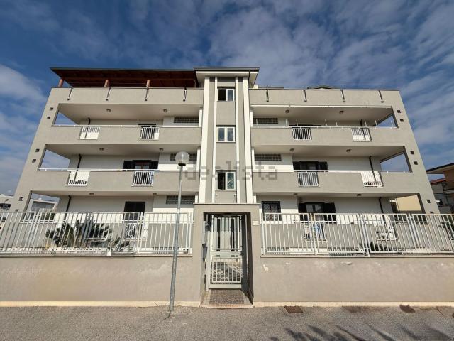 Appartamento in vendita di 80 m² in Via Enrico De Nicola