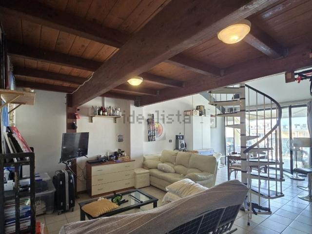 Appartamento in vendita di 80 m² in Via Enrico Toti, 86