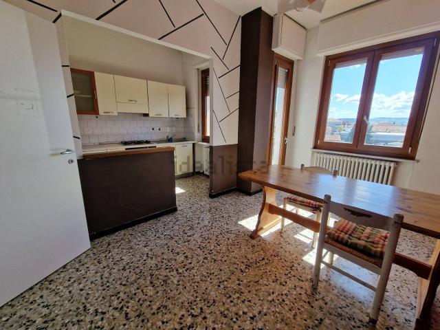 Appartamento in vendita di 80 m² in Via Europa, 7