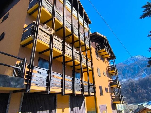 Appartamento in vendita di 80 m² in Via Ezio Vanoni, 19