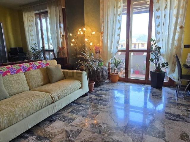 Appartamento in vendita di 80 m² in Via Filippo Strozzi