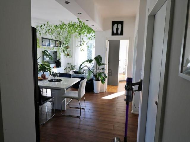 Appartamento in vendita di 80 m² in Via Forti, 1