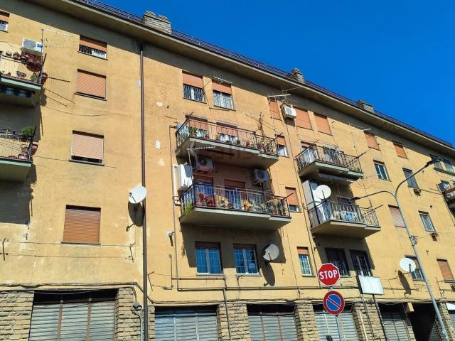 Appartamento in vendita di 80 m² in Via fratelli valeri