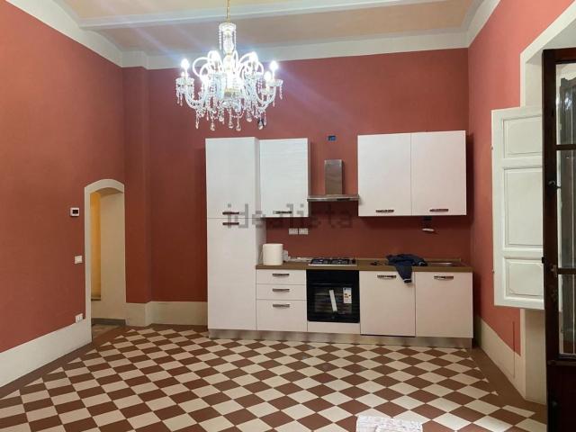 Appartamento in vendita di 80 m² in Via Fratelli Cairoli