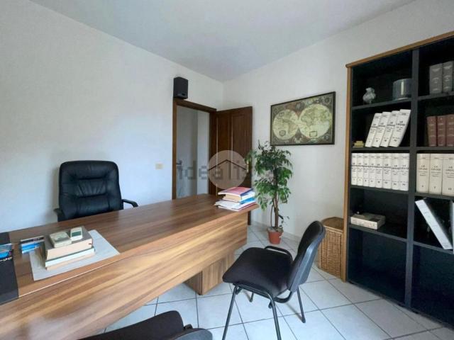 Appartamento in vendita di 80 m² in Via Francesco Crispi, 17