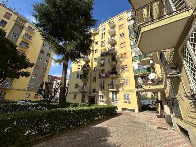 Appartamento in vendita di 80 m² in Via Francesco dell&apos Erba