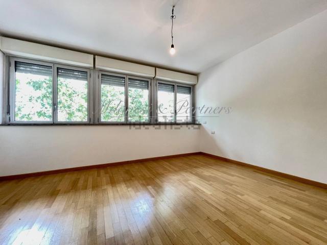 Appartamento in vendita di 80 m² in Via G. B. Berizzi, 13