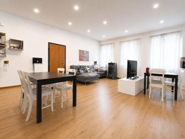 Appartamento in vendita di 80 m² in Via G. Puccini, 1