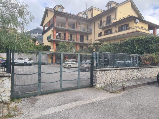 Appartamento in vendita di 80 m² in Via Gennaro Falivene, 6