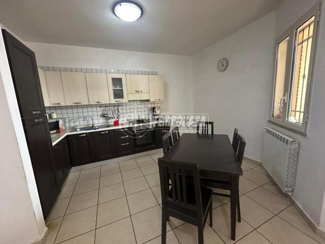 Appartamento in vendita di 80 m² in Via Ginevra Sanguigno