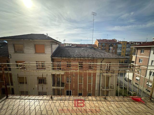 Appartamento in vendita di 80 m² in Via Giovanni Schiaparelli, 34