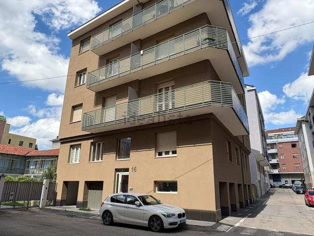 Appartamento in vendita di 80 m² in Via Giacomo Matteotti