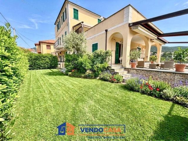 Appartamento in vendita di 80 m² in Via Giacomo Matteotti