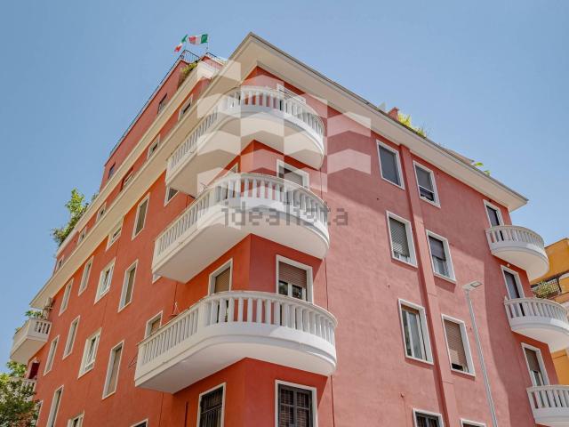 Appartamento in vendita di 80 m² in Via Giacomo Barzellotti, 4