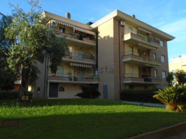 Appartamento in vendita di 80 m² in Via Giacomo Leopardi, 11