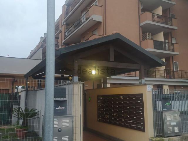 Appartamento in vendita di 80 m² in Via Giuseppe Gagliani Caputo, 32