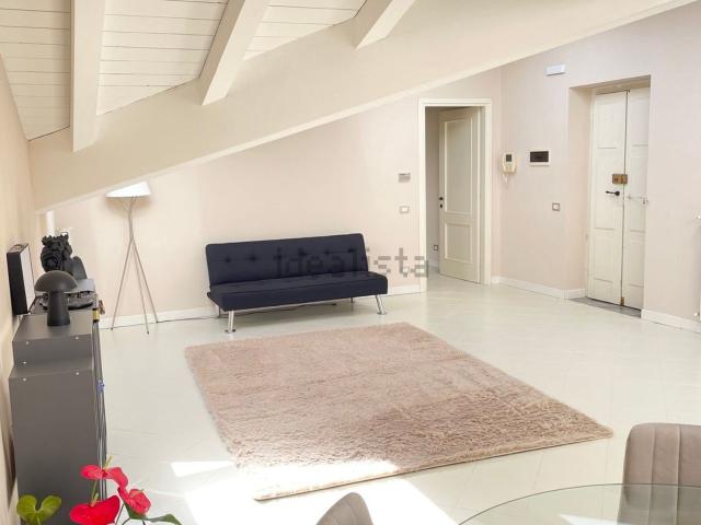 Appartamento in vendita di 80 m² in Via Giuseppe Mazzini, 3
