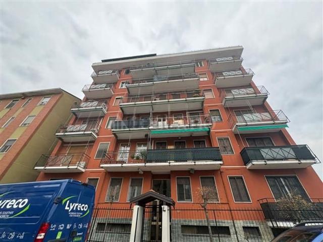 Appartamento in vendita di 80 m² in Via Giuseppe Parini