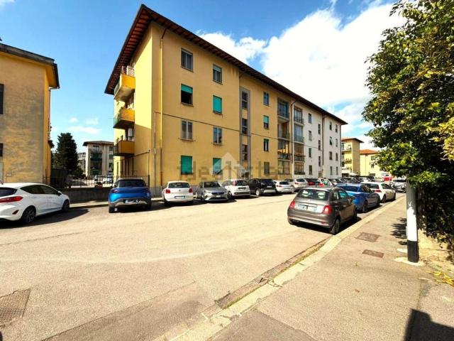 Appartamento in vendita di 80 m² in Via Giuseppe Pescetti, 75