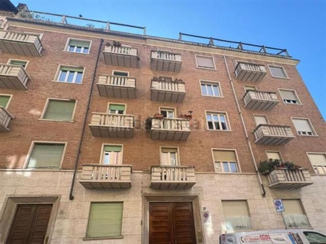 Appartamento in vendita di 80 m² in Via Giuseppe Piazzi