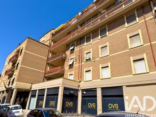 Appartamento in vendita di 80 m² in Via Giuseppe Piermarini, 39
