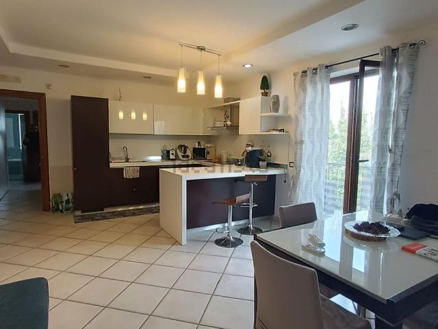 Appartamento in vendita di 80 m² in Via Grotta dell&apos Olmo, 57