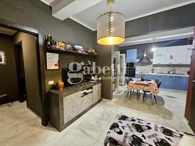 Appartamento in vendita di 80 m² in Via Guardavia